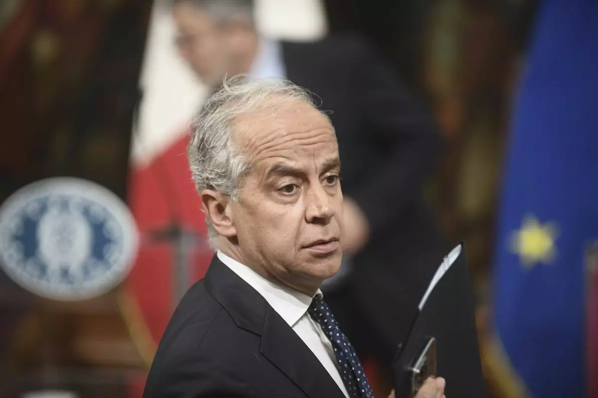 Migranti, via libera del Consiglio dei Ministri al decreto Albania. Piantedosi “Ampliato l’uso del centro”