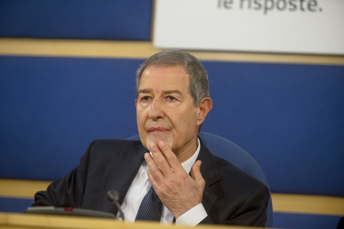 Papa, Musumeci “Piano sicurezza per oltre un milione di arrivi”