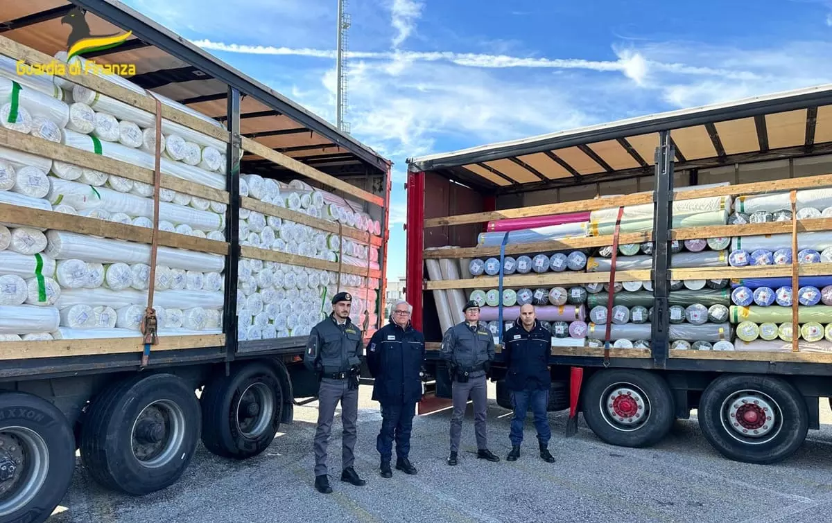 Sequestrate al porto di Venezia 900.000 dosi di medicinali illeciti