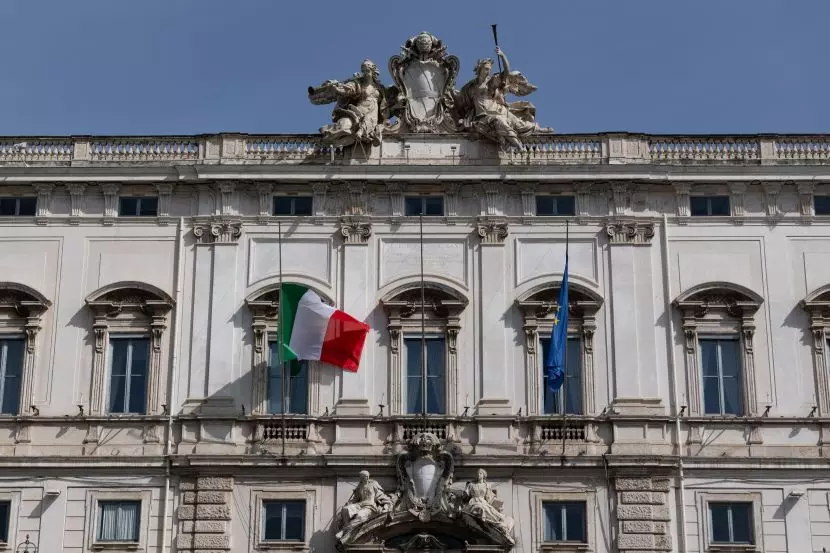 Consulta, madre intenzionale può riconoscere figlio nato con Pma