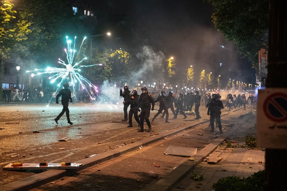 Notte di follia in Francia dopo il trionfo del Psg, 2 morti e 560 fermi