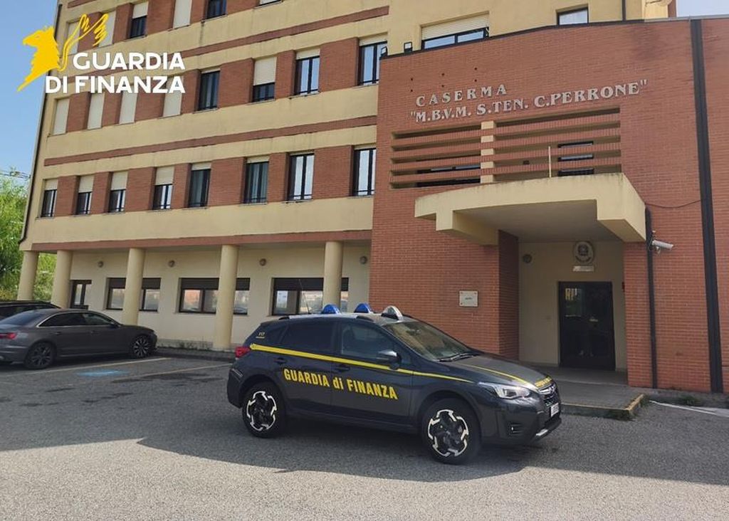 Truffa su erogazioni pubbliche, sequestro per 33 milioni a Cosenza