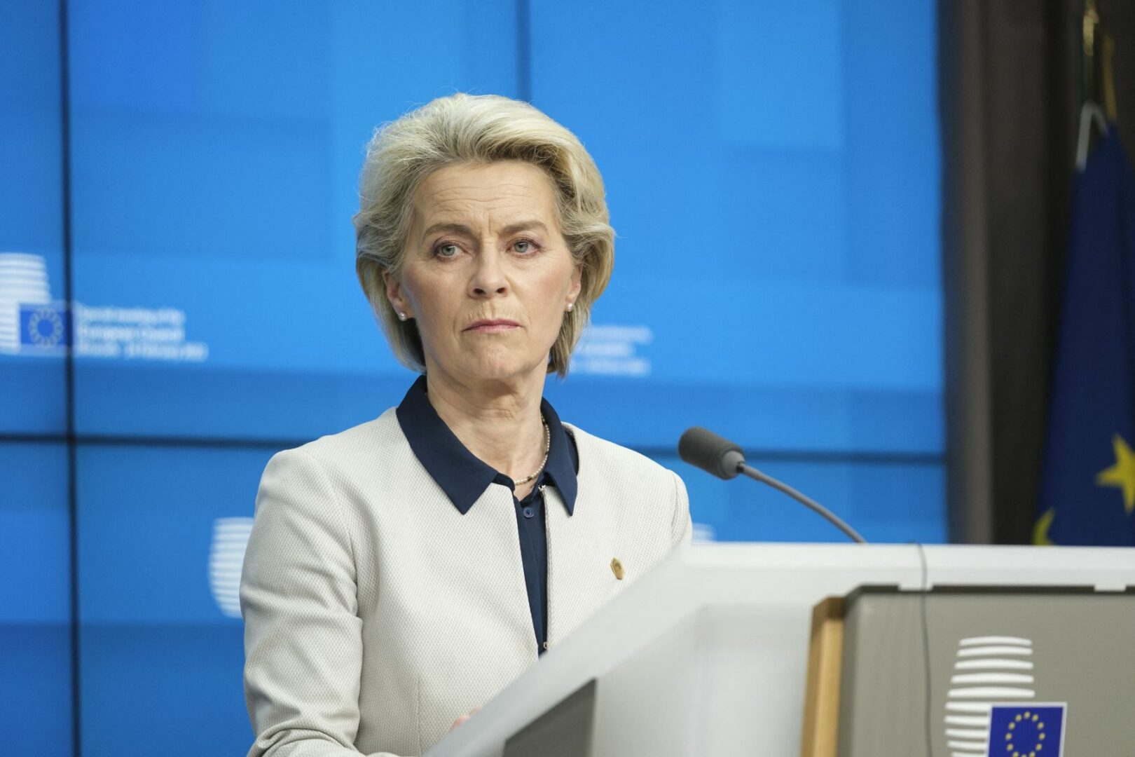 Von der Leyen a Netanyahu “Trovare soluzione negoziale su Iran”