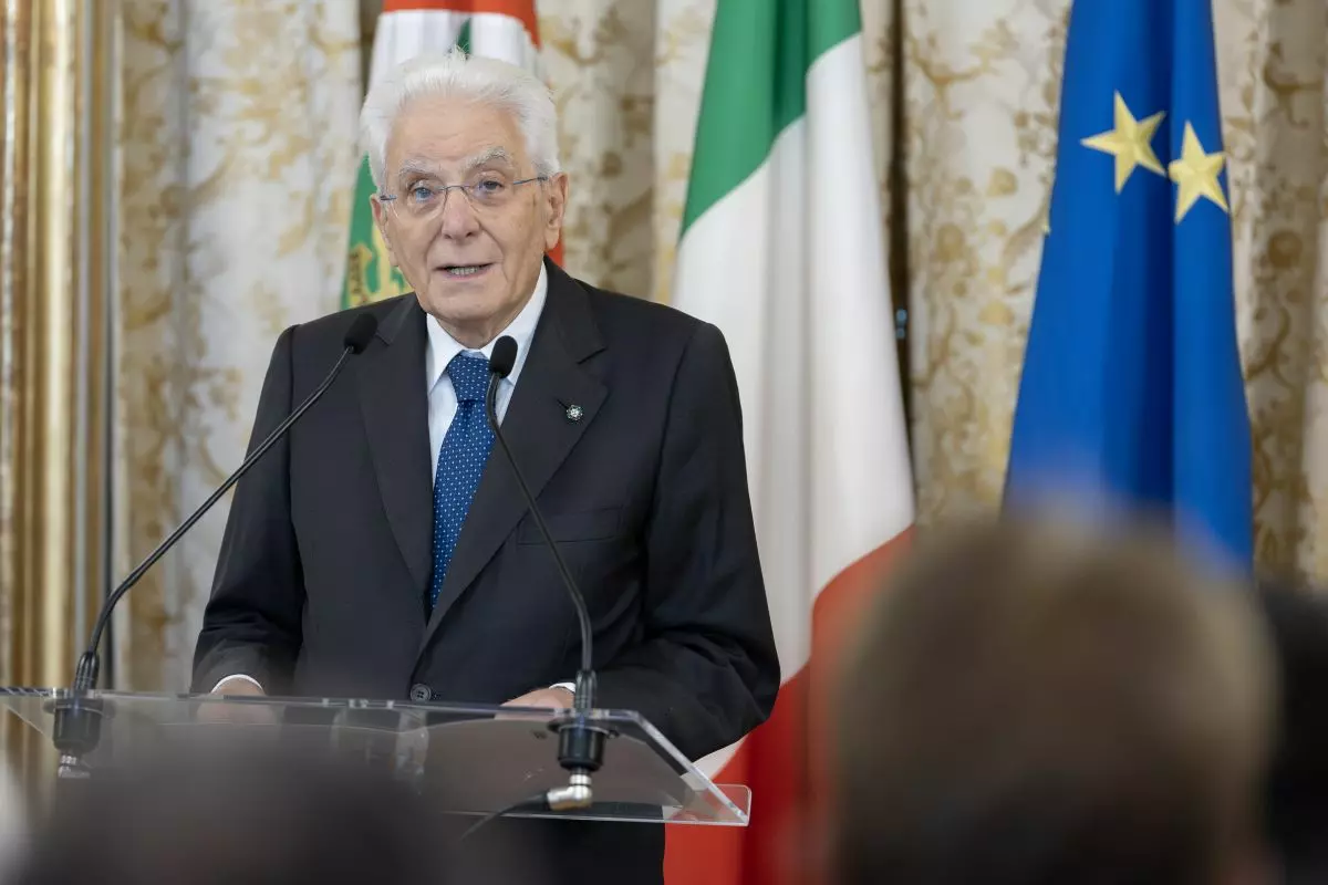 Carceri, Mattarella “Insostenibile il sovraffollamento, un’emergenza i suicidi”