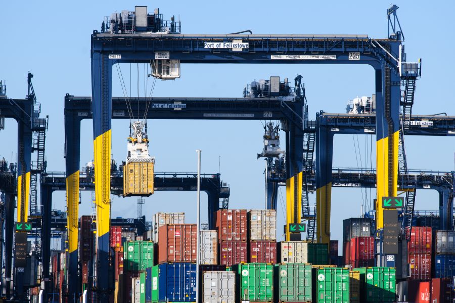 A giugno surplus commercio estero area euro in calo