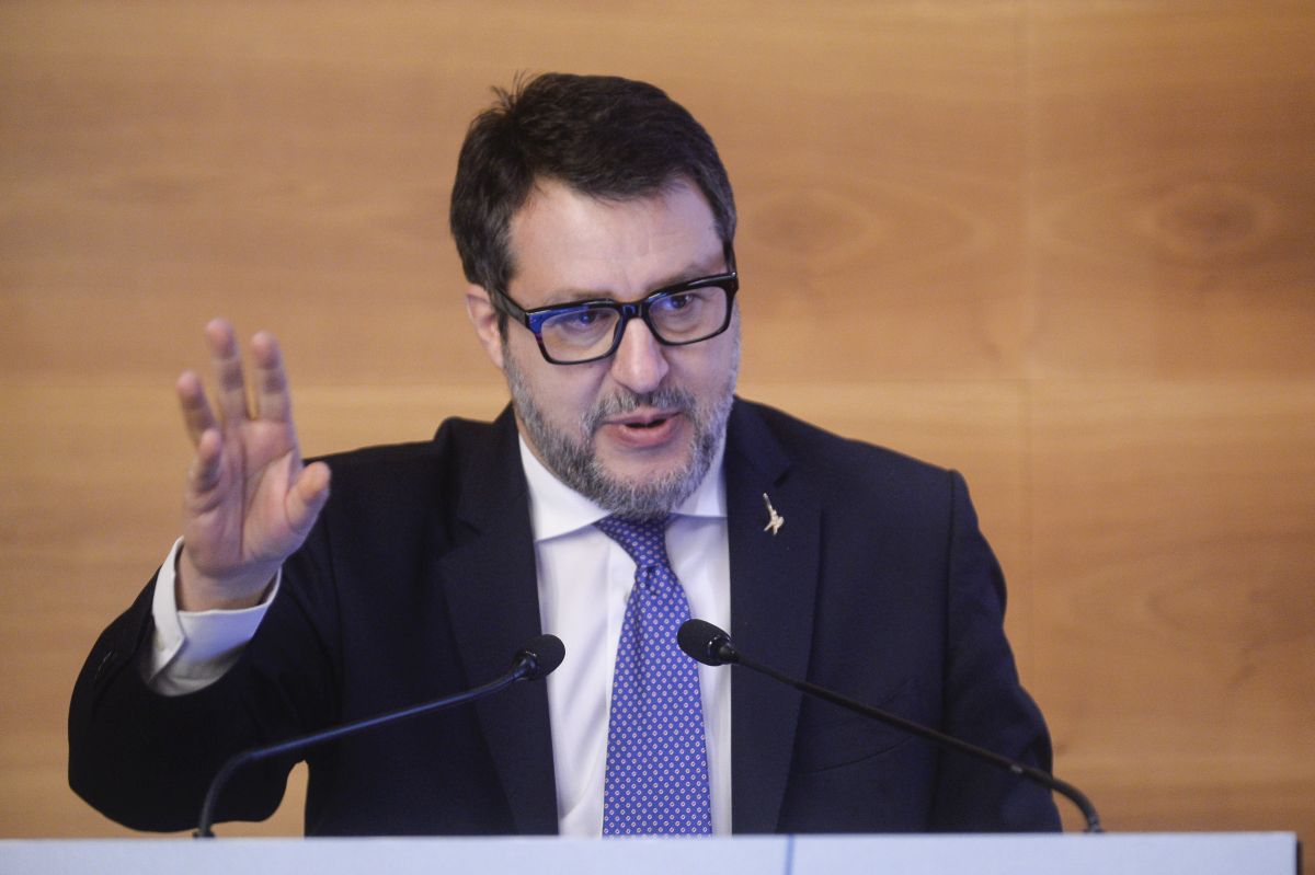 Salvini “Dl sicurezza in lavorazione, divieto lame soprattutto per giovani”