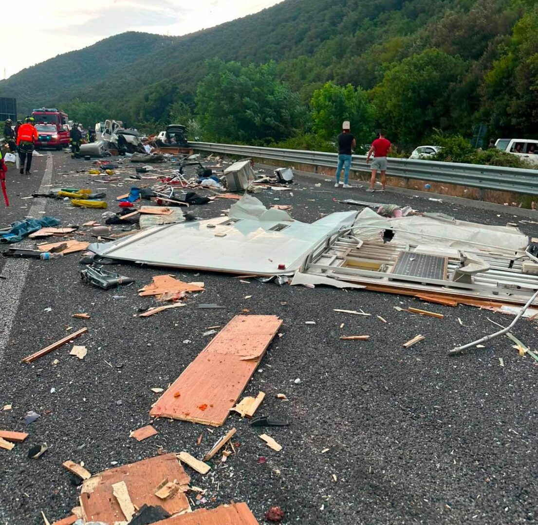 Tragico incidente sulla Rieti-Terni, 6 morti e 26 feriti